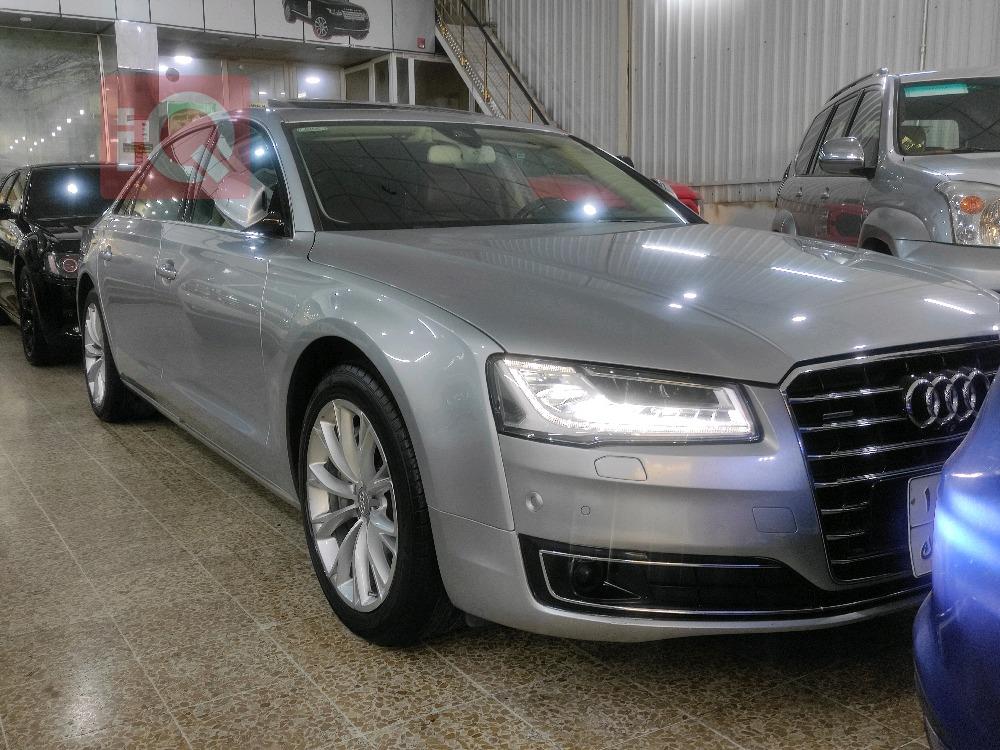 اودي A8